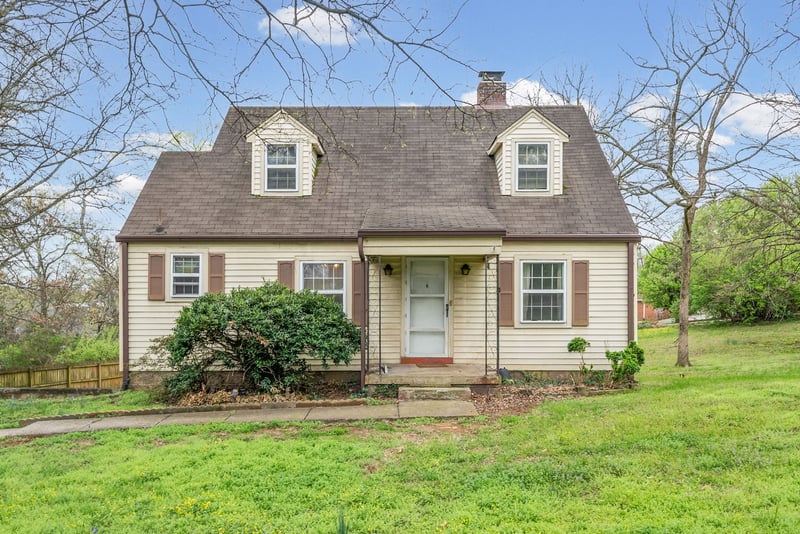 210 Cliffdale Rd, Nashville, TN 37214