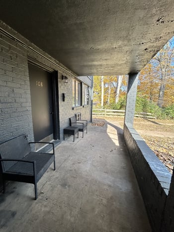 550 Harding Pl #B108, Nashville, TN 37211