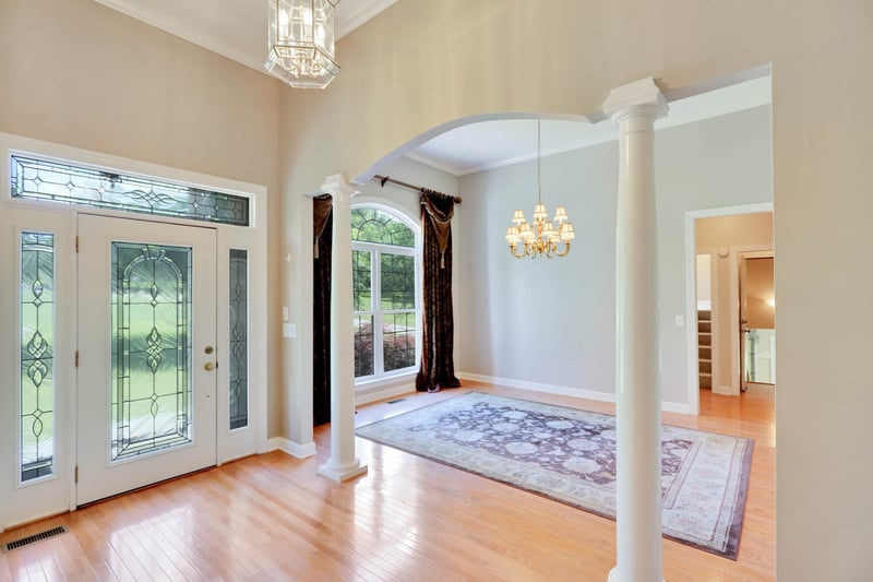 358 Spring Valley Dr, Cottontown, TN 37048