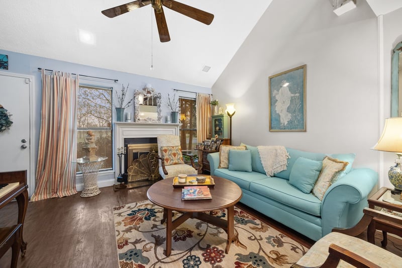 230 Harpers Mill Ct, Hermitage, TN 37076