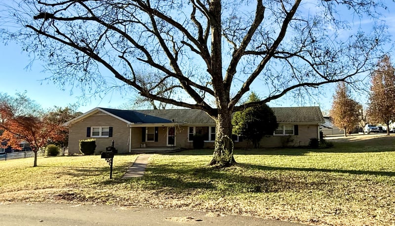 115 Oaks Dr, Gallatin, TN 37066