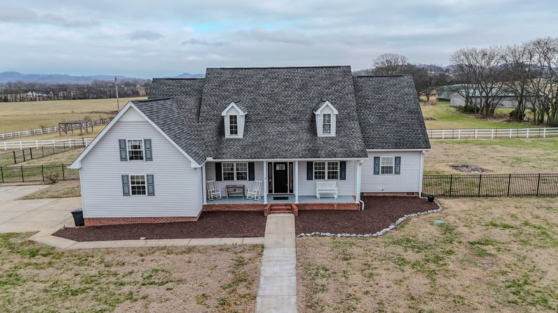 776 Rock Springs Rd, Castalian Springs, TN 37031