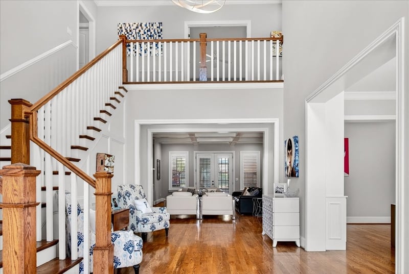 201 W Meade Dr, Nashville, TN 37205