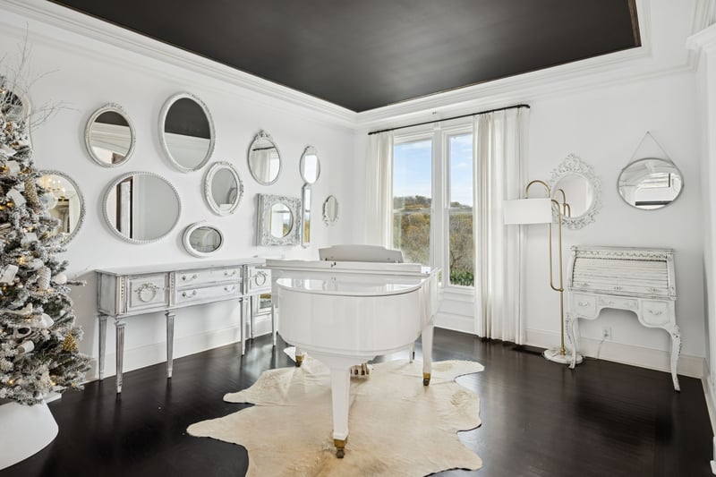 2194 S Berrys Chapel Rd, Franklin, TN 37069