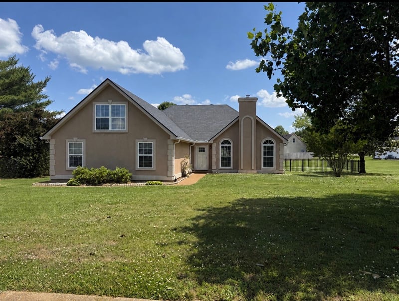 1240 Hunters Point Ln, Spring Hill, TN 37174