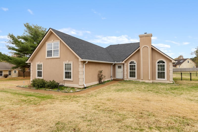 1240 Hunters Point Ln, Spring Hill, TN 37174