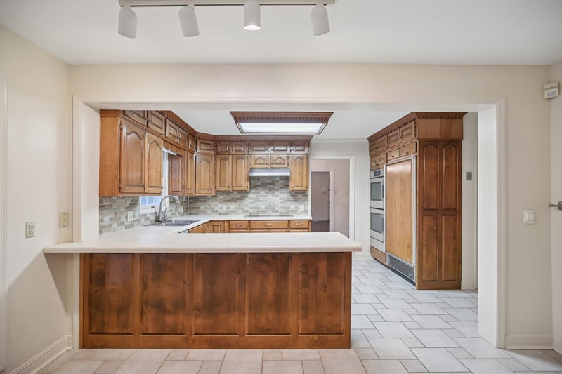 1611 Columbia Ave, Columbia, TN 38401