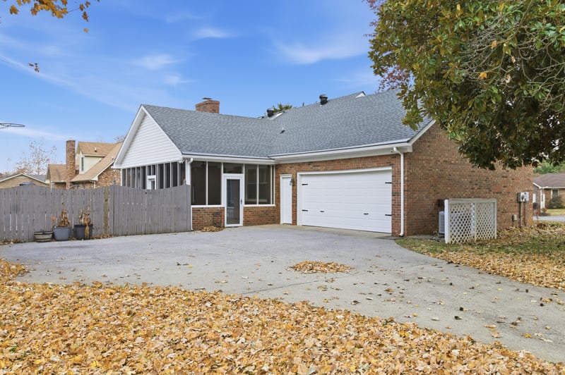 707 Banner Dr, Murfreesboro, TN 37129