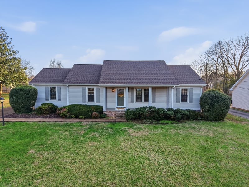 2321 Briar Bend Dr, Murfreesboro, TN 37128