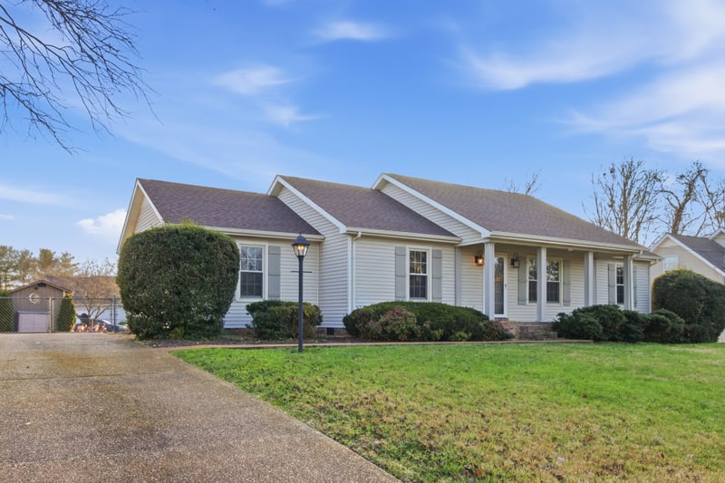 2321 Briar Bend Dr, Murfreesboro, TN 37128