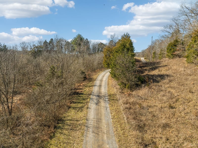 8009 Palmore Hollow Pvt Ln, Nolensville, TN 37135