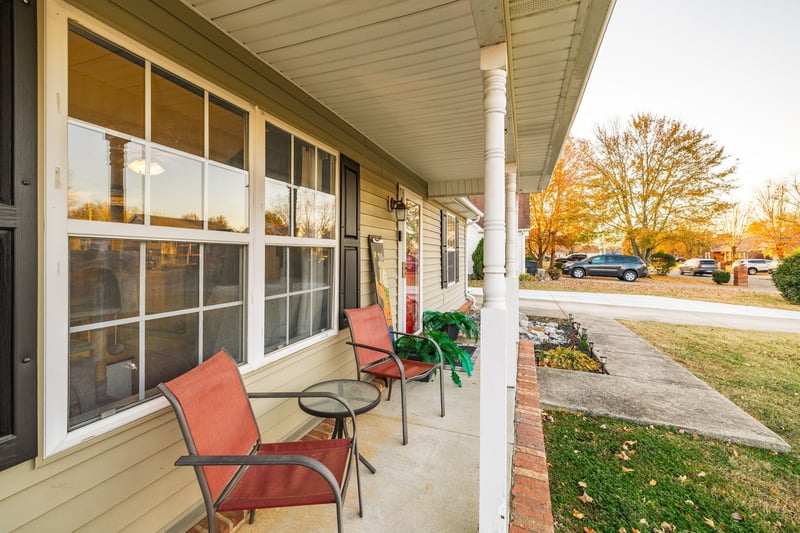 1715 Locerbie Dr, Murfreesboro, TN 37128