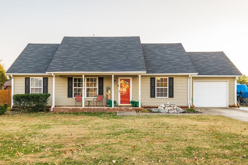 1715 Locerbie Dr, Murfreesboro, TN 37128