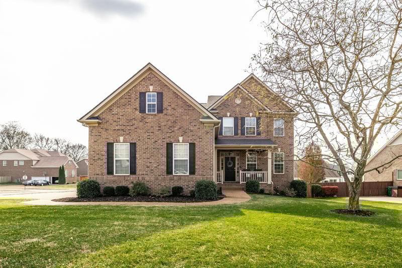 1068 Harvey Springs Dr, Spring Hill, TN 37174