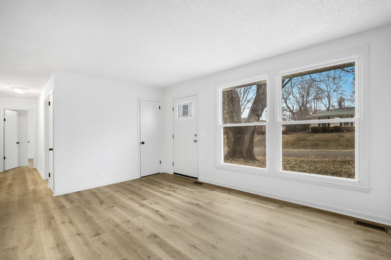 703 Hayes St, Springfield, TN 37172