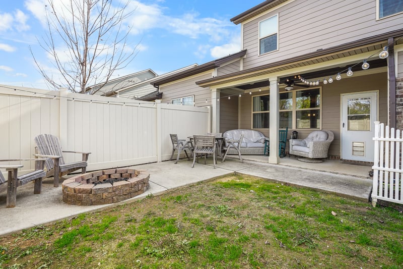 3133 Sassafras Ln, Thompsons Station, TN 37179