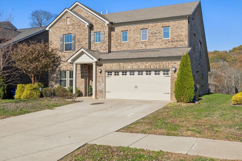 431 Fall Creek Cir, Goodlettsville, TN 37072