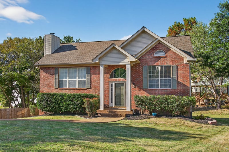 106 Hampton Ct, Hendersonville, TN 37075
