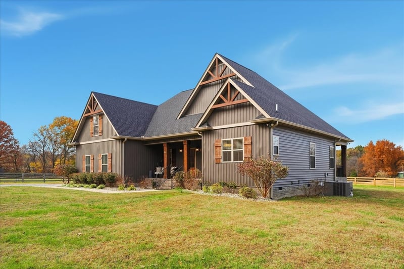 3006 Old Greenbrier Pike, Greenbrier, TN 37073