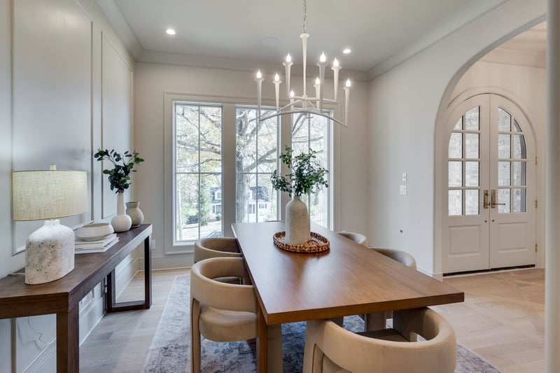 811 Neartop Dr, Nashville, TN 37205