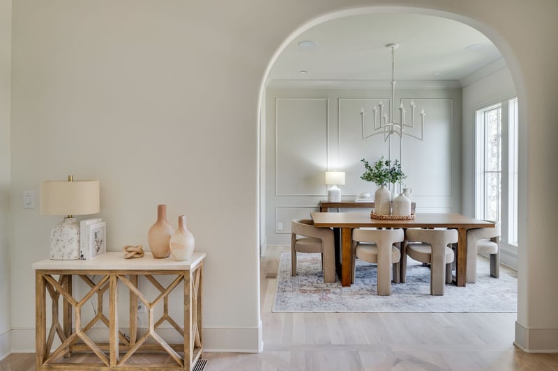 811 Neartop Dr, Nashville, TN 37205