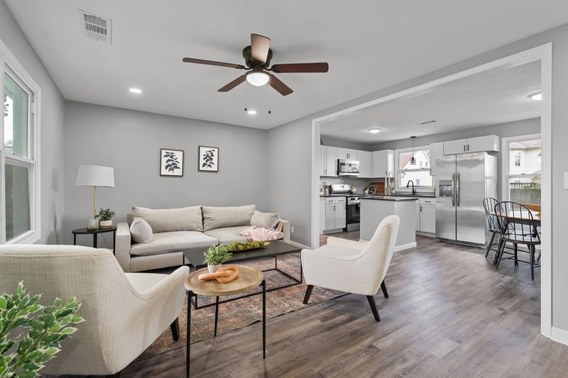 544 Stones River Rd, La Vergne, TN 37086