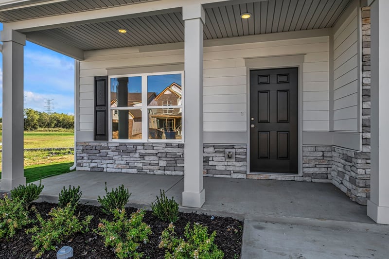 404 Stratford Station Dr, Lebanon, TN 37087