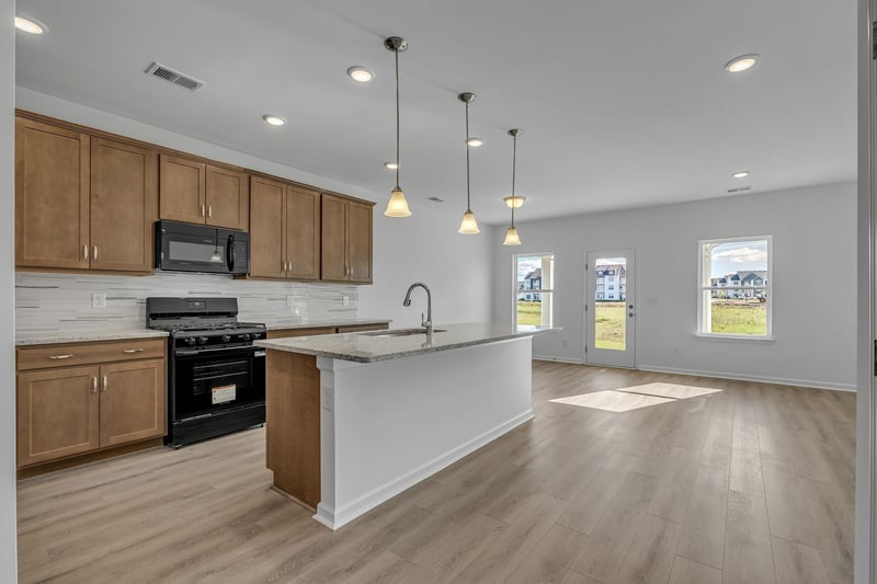 404 Stratford Station Dr, Lebanon, TN 37087