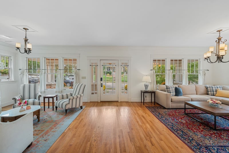 2402 Oakland Ave, Nashville, TN 37212