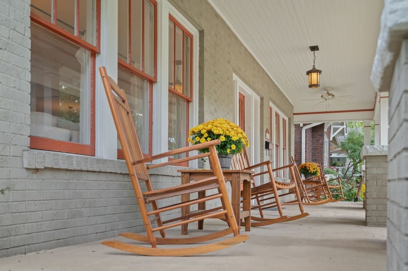 2402 Oakland Ave, Nashville, TN 37212