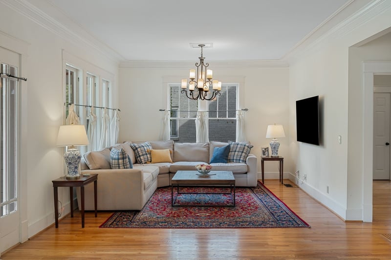 2402 Oakland Ave, Nashville, TN 37212