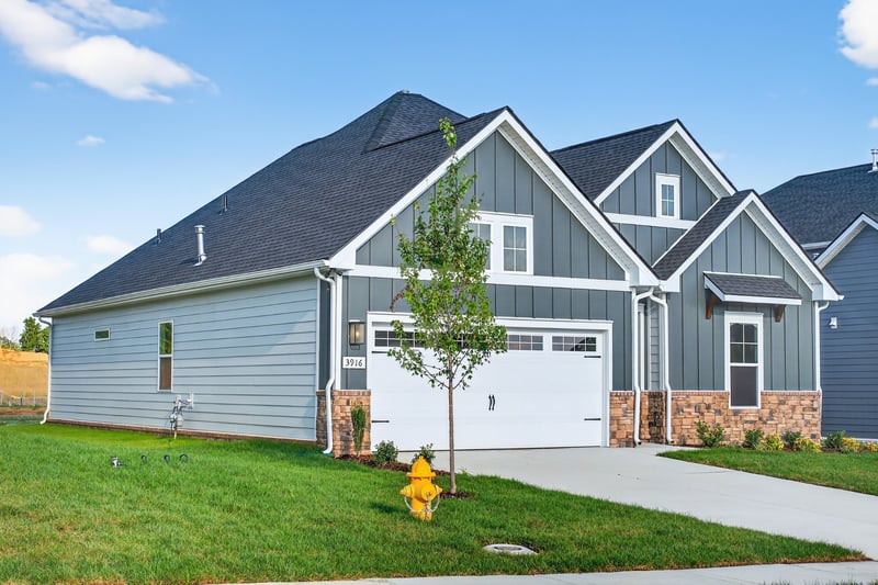 3916 Trinity Woods Rd, Columbia, TN 38401