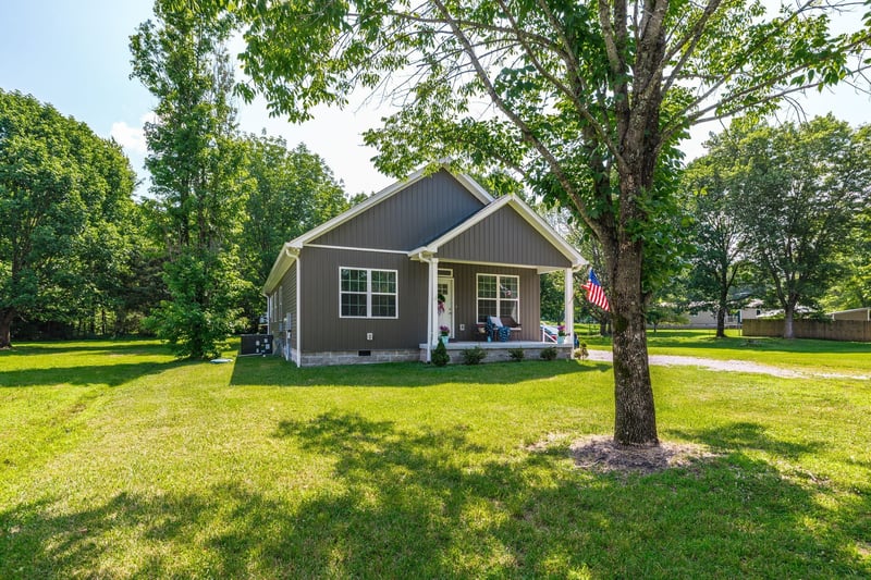 4335 Hawkins Dr, Westmoreland, TN 37186