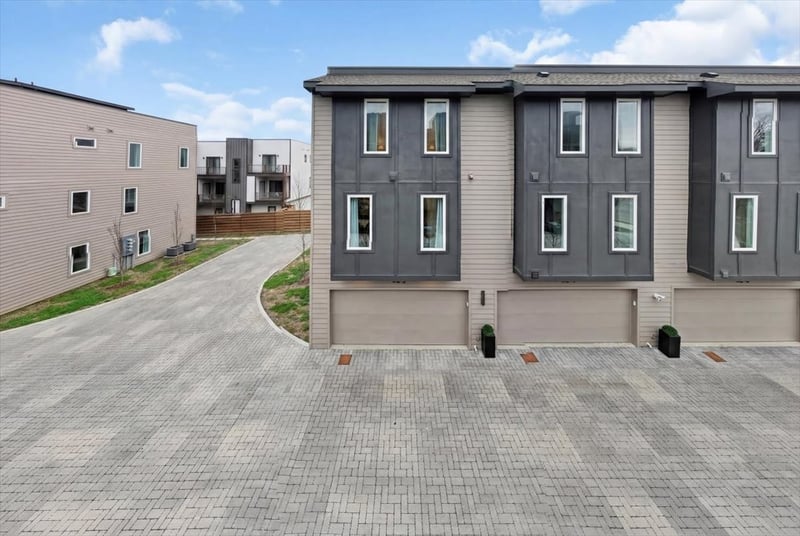 1112 Baptist World Center Dr #1, Nashville, TN 37207