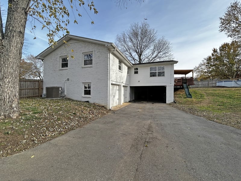 137 La Plaza Dr, Hendersonville, TN 37075