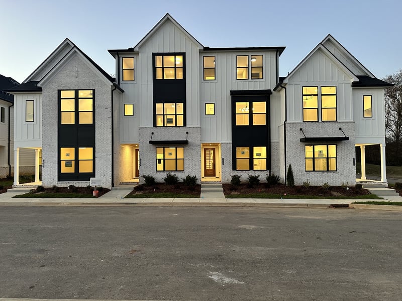 2060 Conductor Ln, Thompsons Station, TN 37179