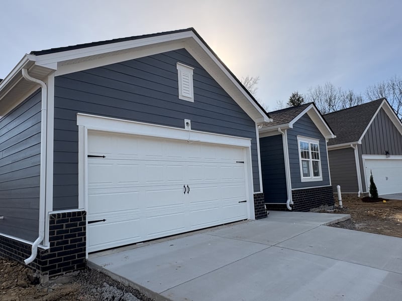 360 Stonehaus Cir, Antioch, TN 37013