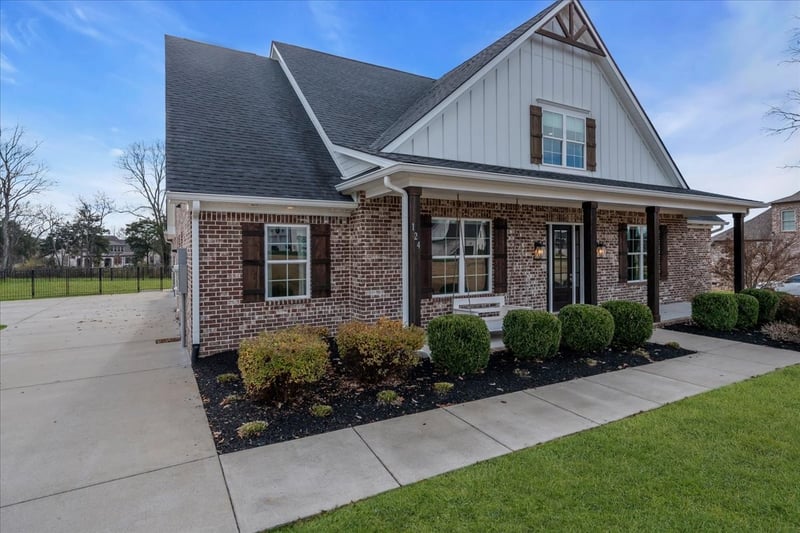 124 Seclusion Ct, Murfreesboro, TN 37129