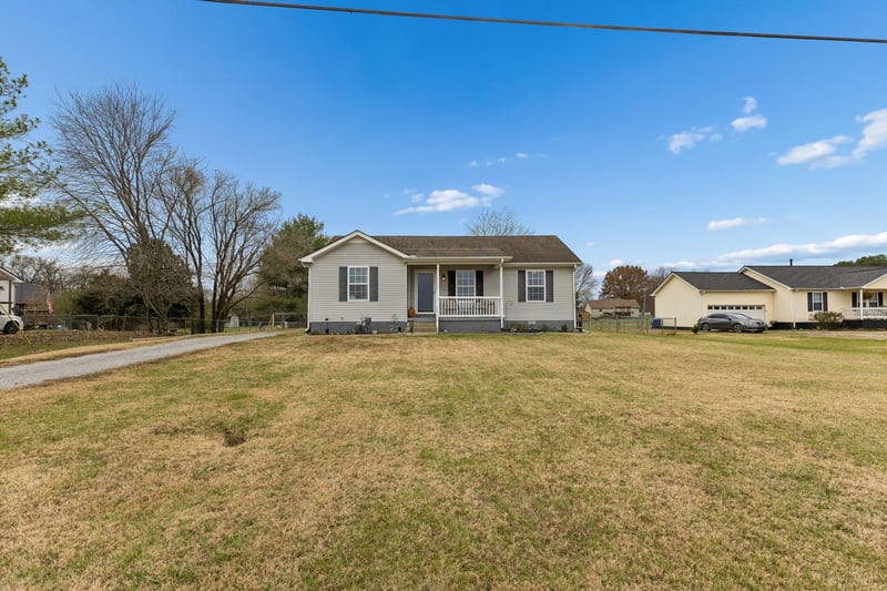 1815 Thompson Rd, Murfreesboro, TN 37128