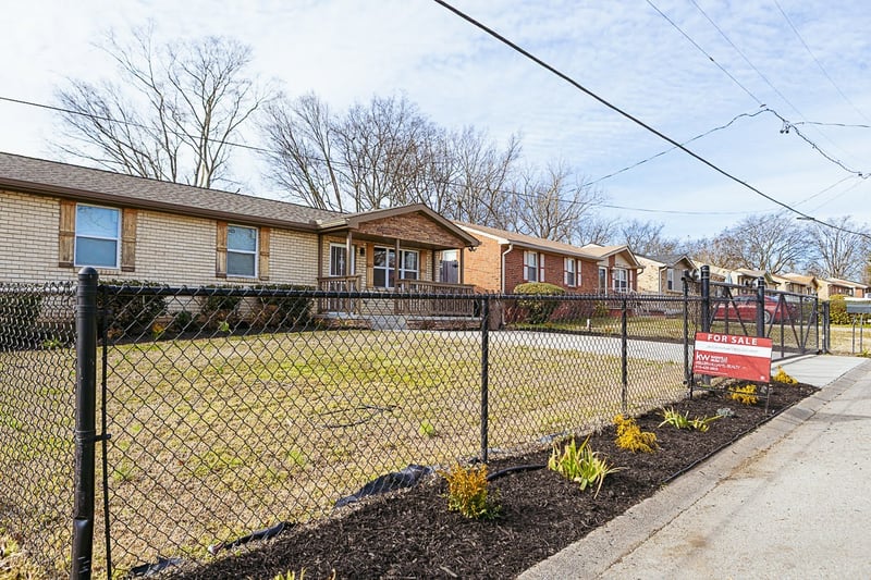 3231 Leawood Dr, Nashville, TN 37218