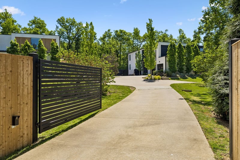 5432 Granny White Pike, Brentwood, TN 37027
