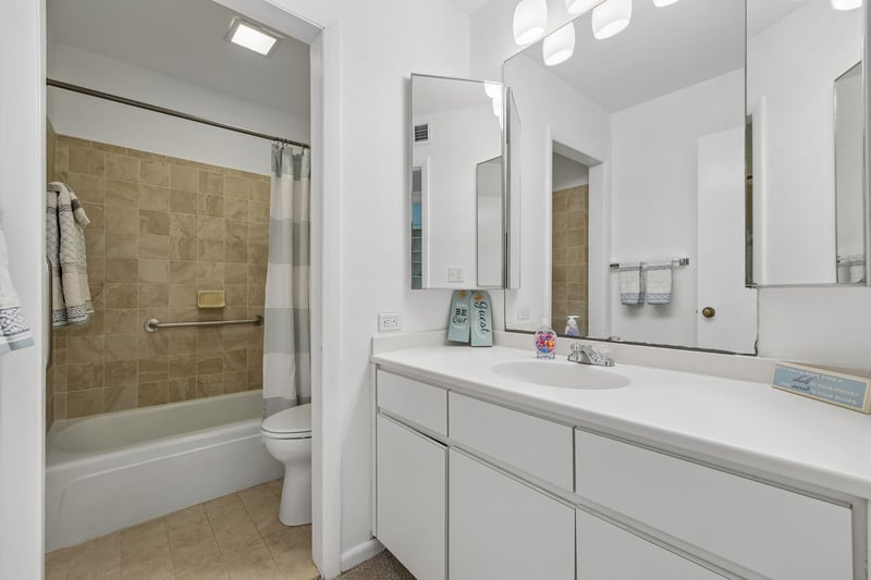 2116 Hobbs Rd #N-11, Nashville, TN 37215