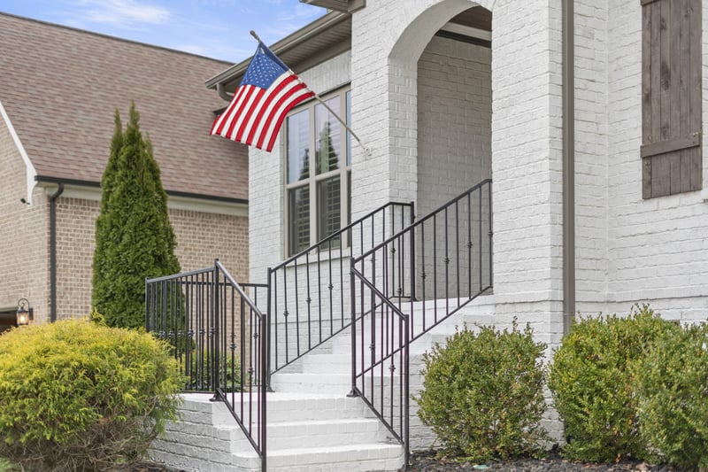 2293 Coppergate Way, Thompsons Station, TN 37179