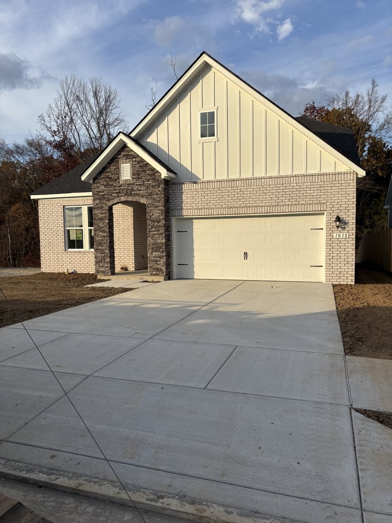 1038 Lionheart Dr, Hermitage, TN 37076