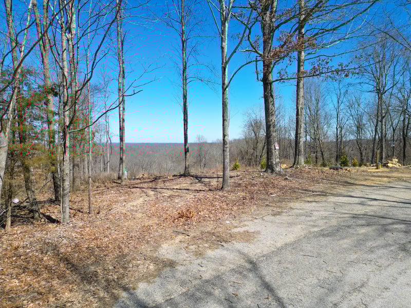 1065 Sioux Trl, Pegram, TN 37143