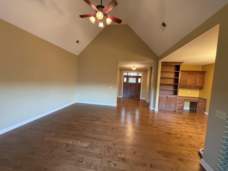 117 Grayson Ln, White House, TN 37188