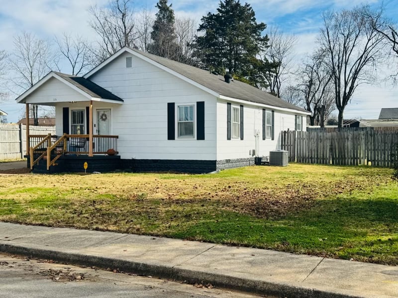 115 January St, Murfreesboro, TN 37129