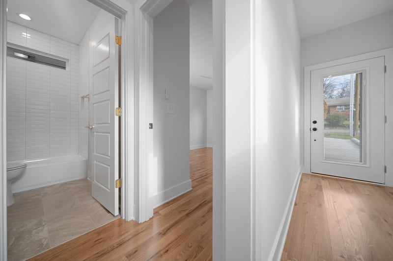 2118A Burns St, Nashville, TN 37216