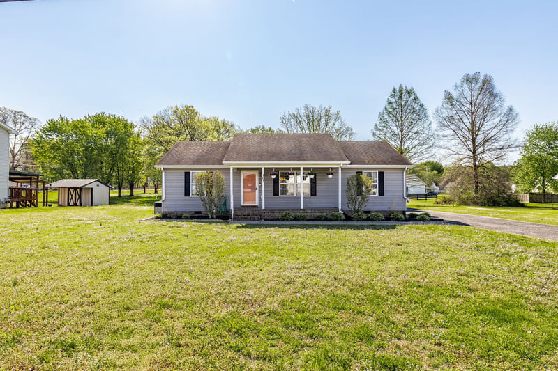 103 Kenwood Dr, Portland, TN 37148