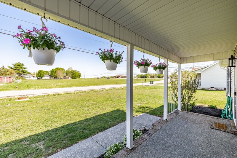103 Kenwood Dr, Portland, TN 37148